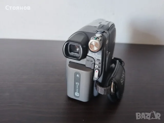 Камера SONY DCR-DVD105E DVD Handycam Japan, снимка 17 - Камери - 55987037