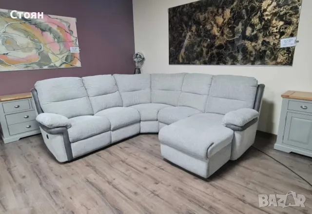 Сив ъглов диван от плат La-z-boy с електрически релаксиращ механизъм, снимка 3 - Дивани и мека мебел - 49936331