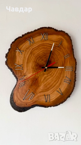 Ръчно изработен дървен стенен часовник