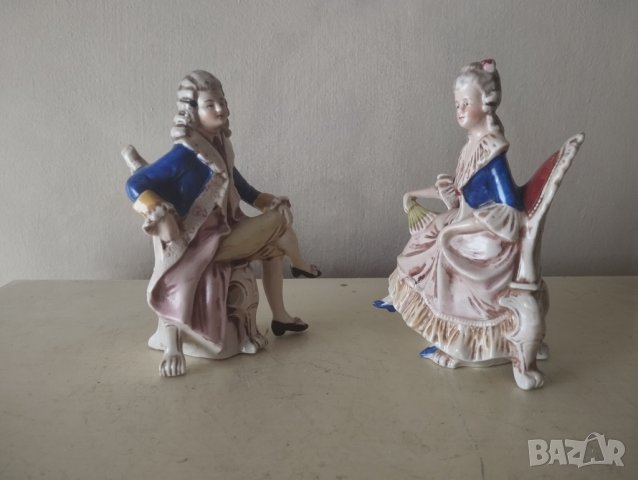 две порцеланови статуетки- комплект