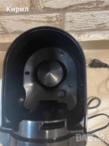 Електрическа кафемелачка, снимка 3 - Кафемашини - 53704487