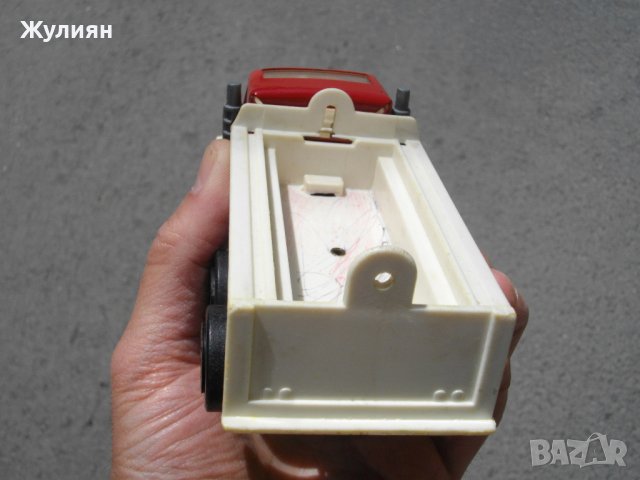  СТАРА ЛАМАРИНЕНА ИГРАЧКА КАМИОНЧЕ COCA COLA, снимка 5 - Антикварни и старинни предмети - 40918769