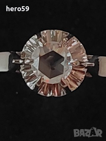 Дамски златен 18 к. пръстен с диамант стар шлайф 6 мм. диаметър, снимка 3 - Пръстени - 41553933