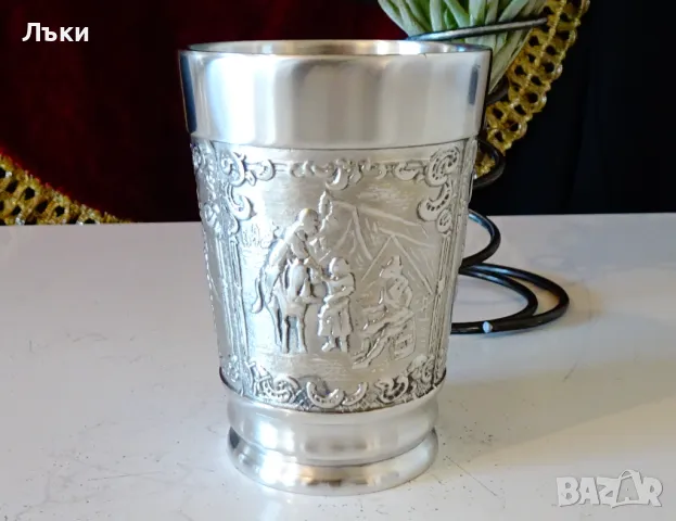 Чаша от калай,ловци. , снимка 3 - Антикварни и старинни предмети - 48549314