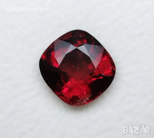Рядък червен шпинел в голям размер - 3.35кт.! GIA сертификат! Нов!, снимка 3 - Други - 47556968