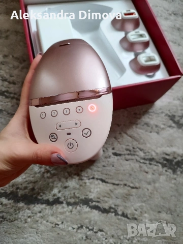 Фотоепилатор IPL Philips Lumea Seria 9000 BRI958/00, снимка 6 - Други стоки за дома - 53851521
