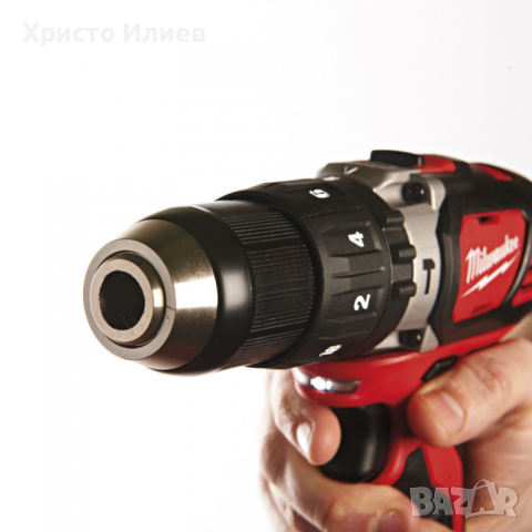 Винтоверт Milwaukee Акумулаторен Ударен 18V 2 Батерии 4Ah Зарядно Куфар, снимка 4 - Винтоверти - 36520857