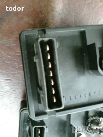 продавам 2бр. релета подгряване на свещи за пежо 106,ситроен саксо за ремонт или за части, снимка 4 - Части - 52464537