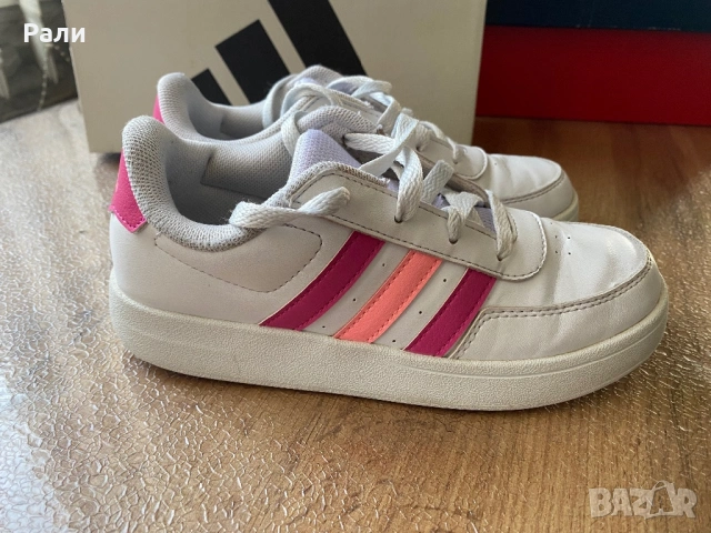 Маратонки adidas 32 номер, снимка 4 - Детски маратонки - 53807348