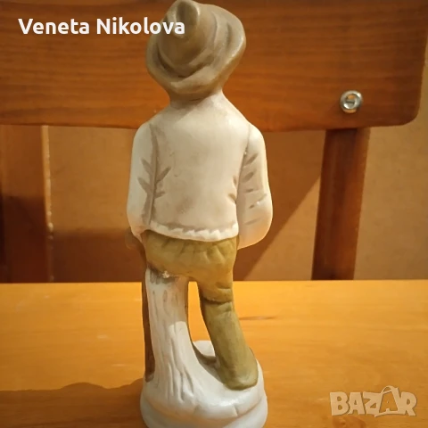 Порцеланова фигурка 