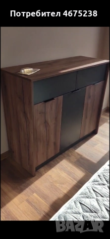 Нов скрин дървесен декор с тъмно сиви врати