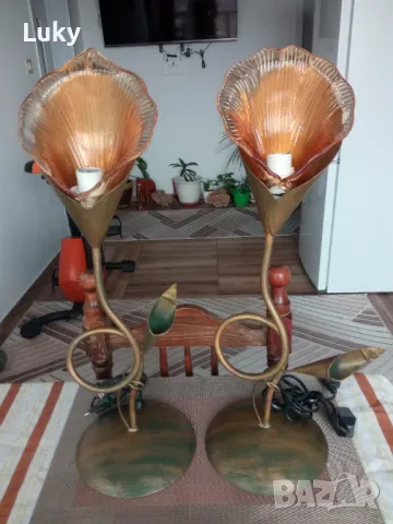 Стилни и красиви,антикварни, нощни лампи.Обявената цена е за двете., снимка 4 - Настолни лампи - 49612658