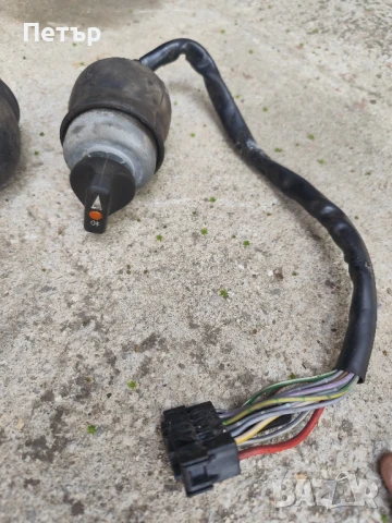 Ключ светлини Мерцедес 190, снимка 2 - Части - 50628201