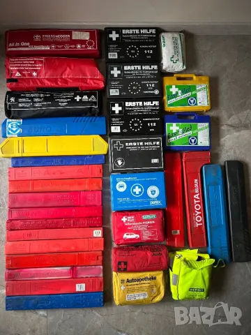 АВТО аптечки и триъгълници - AUDI 