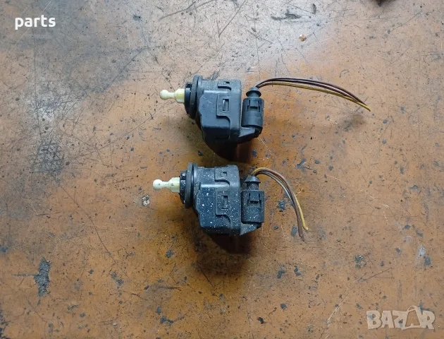 Моторче Фар Ауди A3 8L 2бр. - VW Голф 4 - Бора - Пасат 5 - Сеат Леон - 8L0941295B, снимка 6 - Части - 55808196