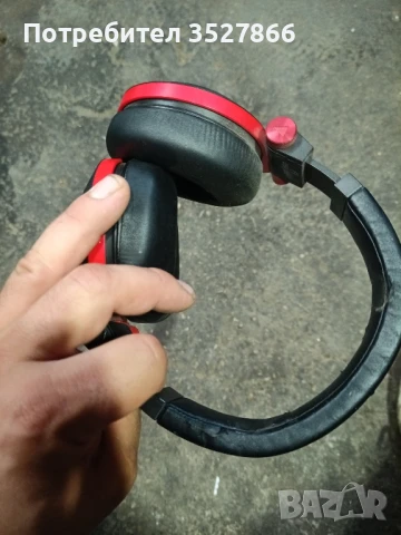 Слушалки JBL e50bt за части, снимка 2 - Слушалки и портативни колонки - 50985231