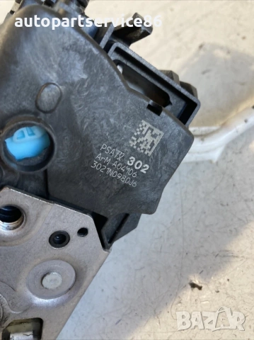 Заден ляв механизъм за заключване на врата за Peugeot 5008 1.6 HDI (2012), снимка 3 - Части - 53743663