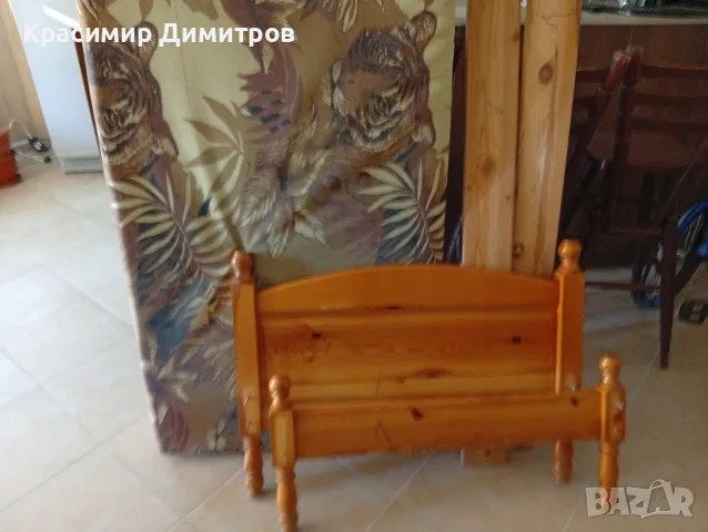 Единично легло масив с матрак