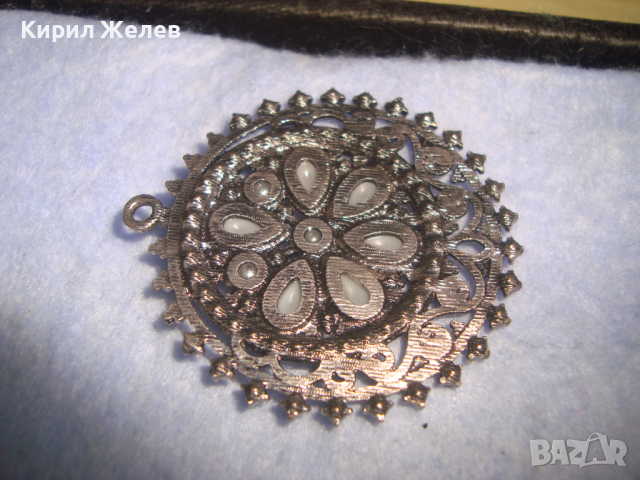 Сребрист АЖУРЕН КРАСИВ КРИСТАЛЕН АРТ ДЕКО МЕДАЛЬОН 27226, снимка 5 - Колиета, медальони, синджири - 36249198