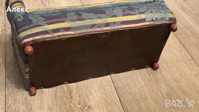 Масивен ръчно изработен диван за кукли, кученце, котенце, 1.9кг, снимка 6 - Чихуахуа - 49319044