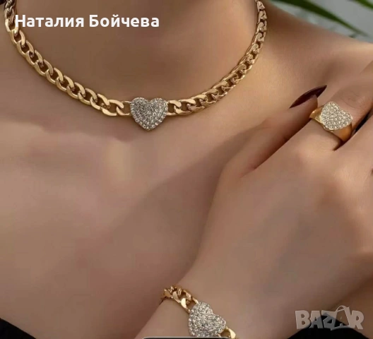 Дамски комплект Изработен от медицинска стомана   , снимка 2 - Колиета, медальони, синджири - 53637503