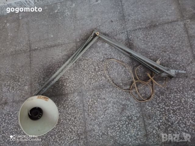 Работна Лампа шарнирна, подвижна, Настолна лампа,за бюро,маса,тезгях,струг,, снимка 11 - Други инструменти - 36369776