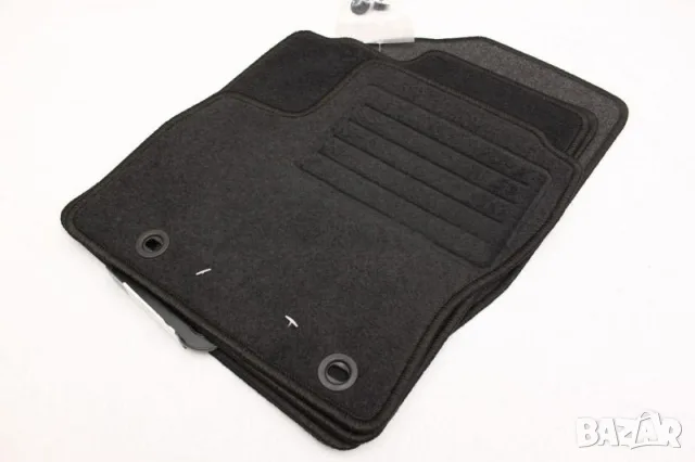 Мокетни стелки Petex за Ford Kuga (2008-2011)