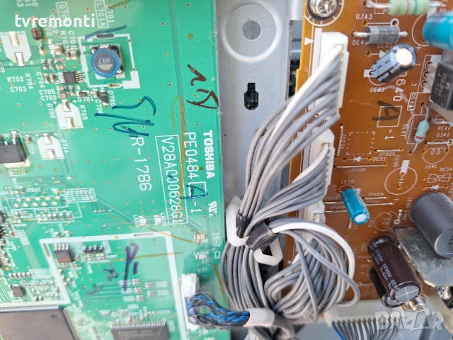 Платка PE0484 V28A000628F1 ,за 32-инчов телевизор TOSHIBA 32AV501P с дисплей LK315T3LA31, снимка 2 - Части и Платки - 51455475