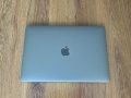 НОВ 13.3' Apple MacBook Pro M2 2022 Space Grey - 16GB RAM/512GB SSD/Бат. 100 % 16ч., снимка 2