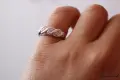 Нежен и стилен сребърен пръстен - модел R032, снимка 1