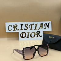 Дамски очила Christian Dior код 77, снимка 1 - Слънчеви и диоптрични очила - 36131724