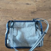 Pacsafe Anti-Theft Mini Cross-Body Bag - страхотна чанта , снимка 6 - Чанти - 41976415