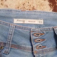 нови дънкови дамски  пантални, М-Л, снимка 3 - Къси панталони и бермуди - 42009974