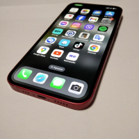 Айфон 13 128 гб + зарядно , снимка 3 - Apple iPhone - 44612484