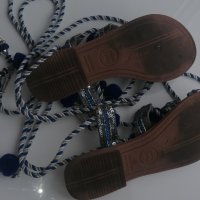 Уникални Gioseppo сандали с пискюли + подарък блузка в подходящо синьо, снимка 14 - Сандали - 35957507