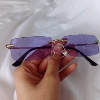 Дамски правоъгълни слънчеви очила в лилав цвят, снимка 2 - Слънчеви и диоптрични очила - 41648079