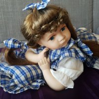 Порцеланова Кукла Спящата Красавица , снимка 3 - Колекции - 40704020