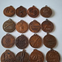 Медали ордени, снимка 8 - Антикварни и старинни предмети - 44684264