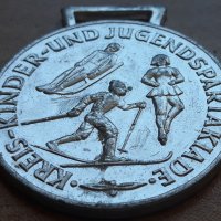 медал за млади спортисти.Източна Германия 1970-80, снимка 3 - Други ценни предмети - 33807164
