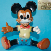 1964та голяма ретро гумена играчка Мики Маус  35 см., снимка 1 - Колекции - 44654530