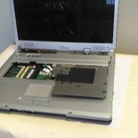 Лаптоп Fujitsu Siemens AMILO L7300, снимка 2 - Части за лаптопи - 44287740