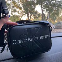 Нови кожени дамски чанти Calvin Klein, снимка 1 - Чанти - 42544757