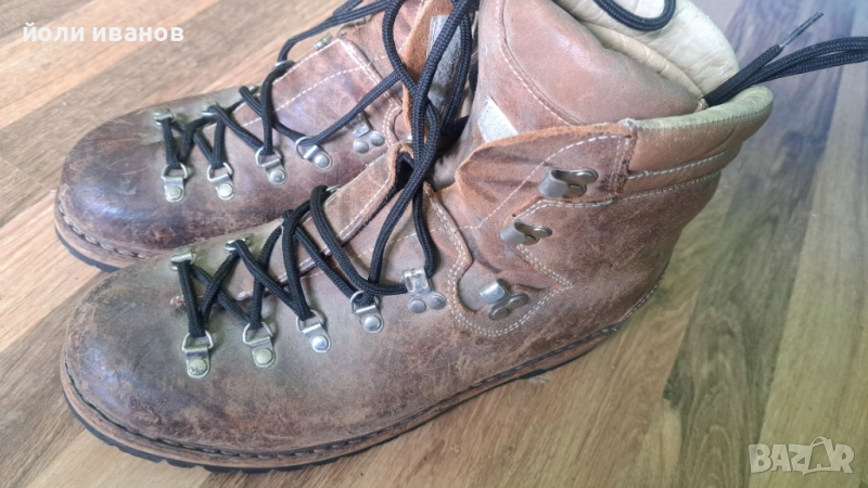 LOWA-туристически обувки 45 1/2-кожени, снимка 1