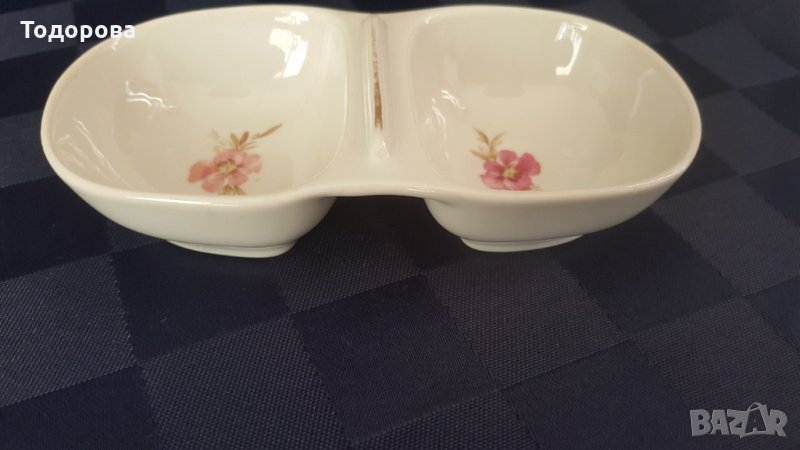 Порцеланова солница, снимка 1