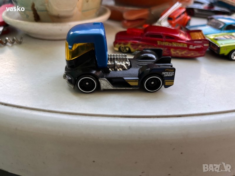 Hotwheels -Влекач, снимка 1