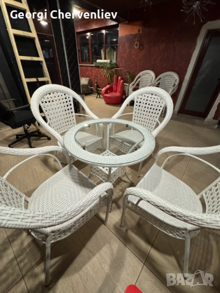 Комплект градинска маса със стъклен плот + 4 плетени стола (бял ратан), снимка 1