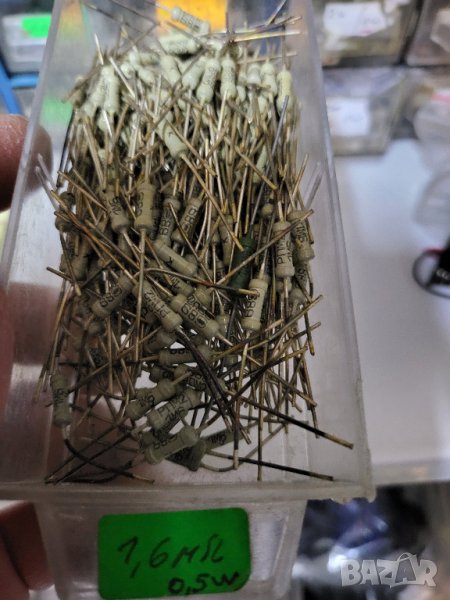 резистор, съпротивление  1.6 мегаома 0,5 вата, снимка 1