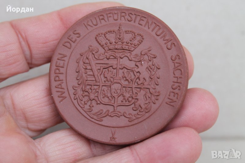 Немски порцеланов плакет 50 мм-маркиран Майсен, снимка 1