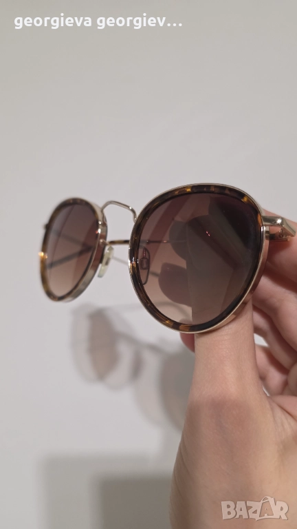 Дамски слънчеви очила с калъф, снимка 1