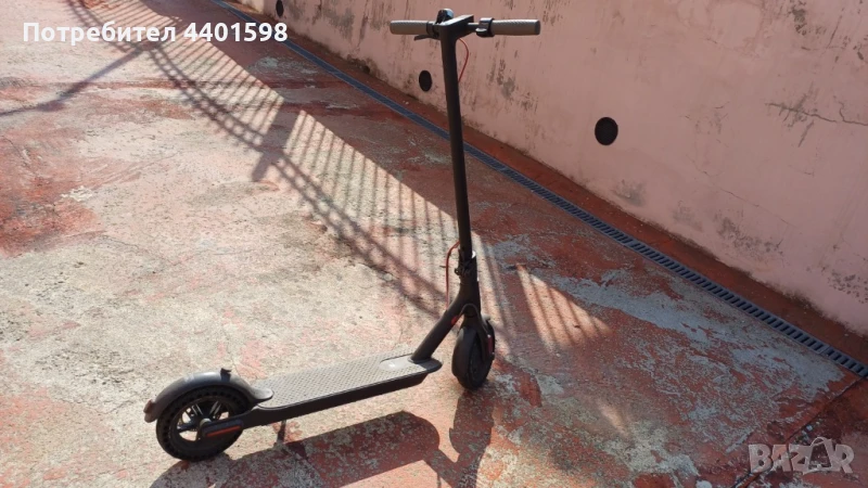 Тротинет Xiomi m365 pro в идеално състояние с резервни гуми., снимка 1
